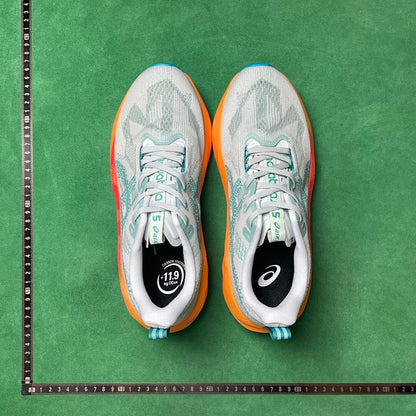 Asics -Novablast 5 LE