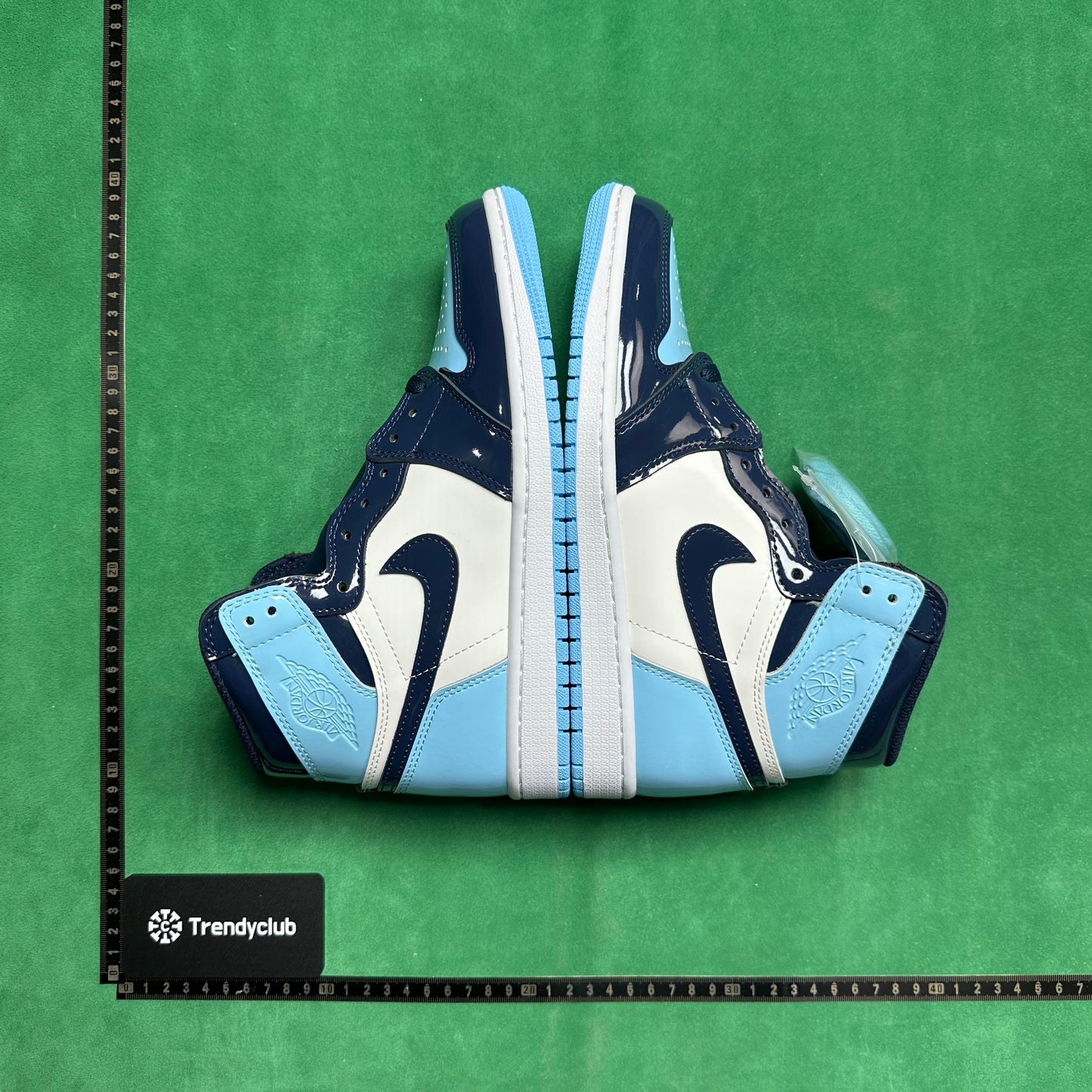 Air Jordan 1