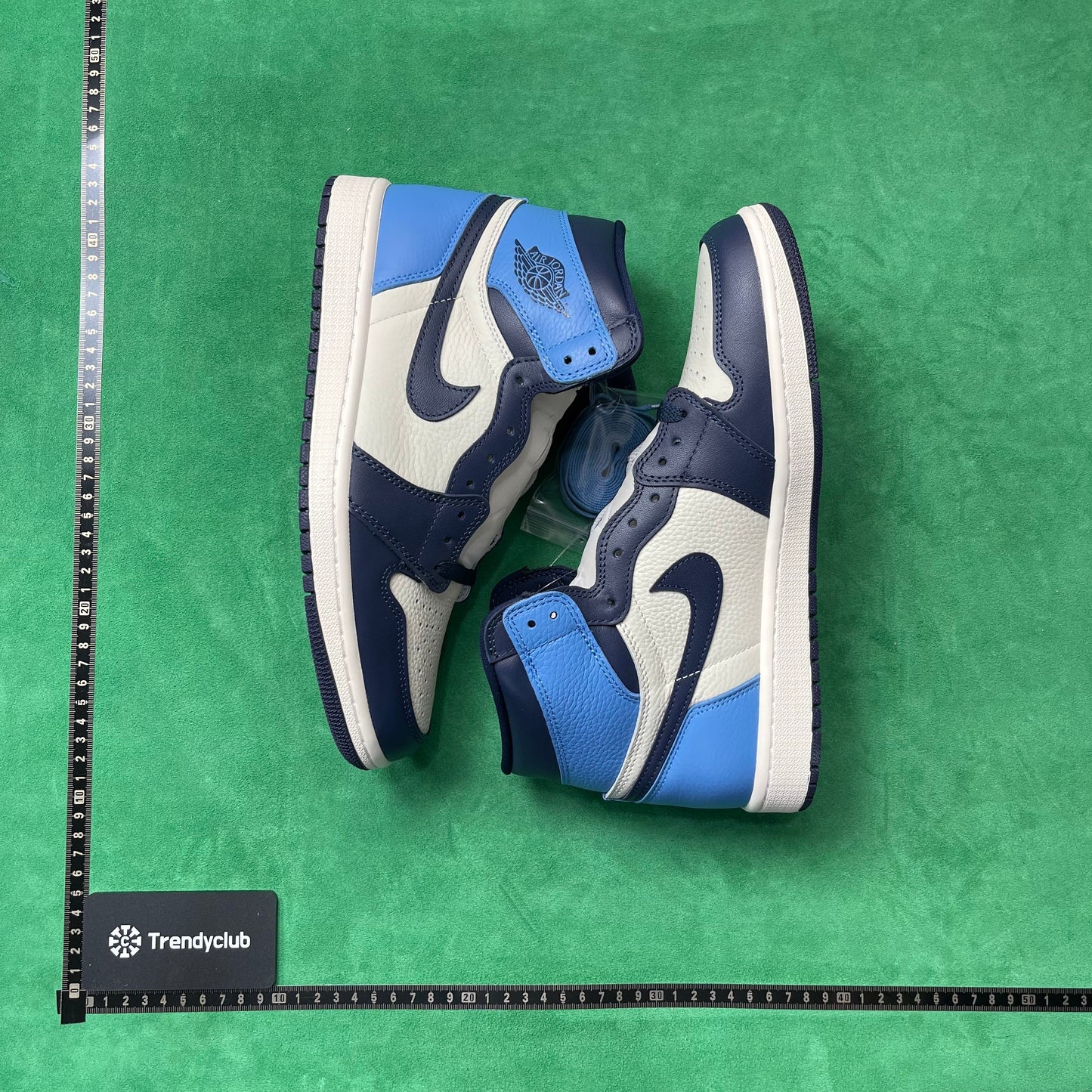 Air Jordan 1