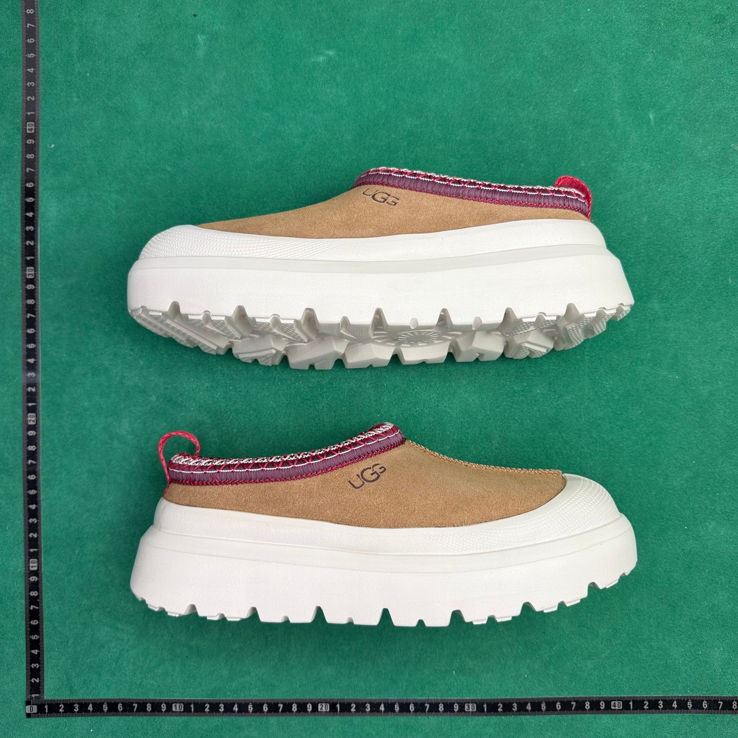 UGG