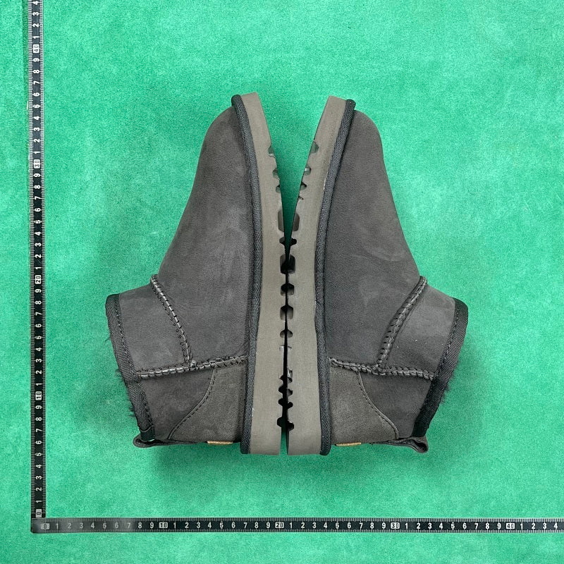 UGG