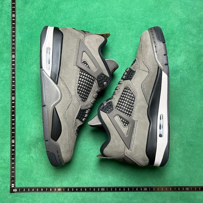 Air Jordan 4 Retro