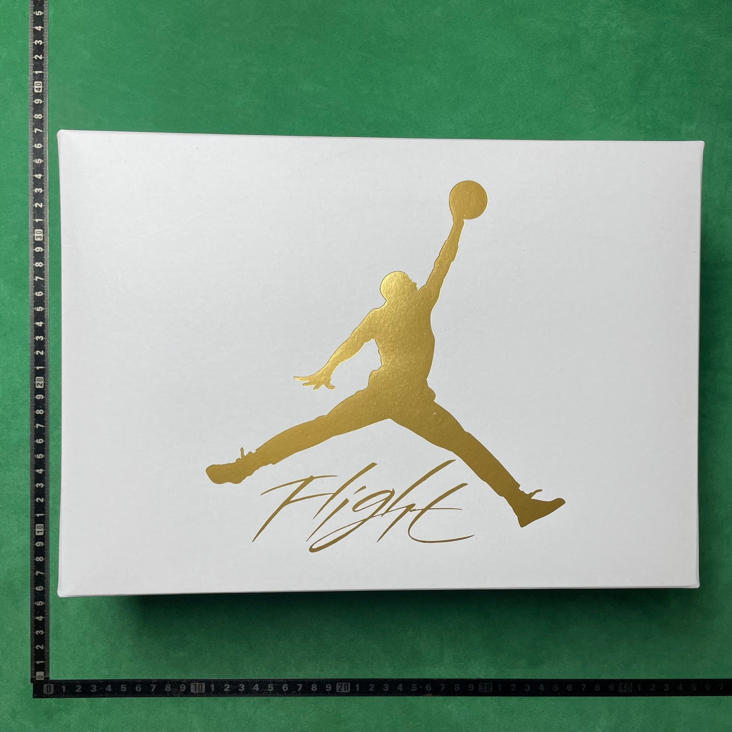Air Jordan 4 WMNS Retro