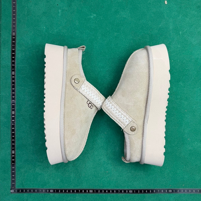 UGG