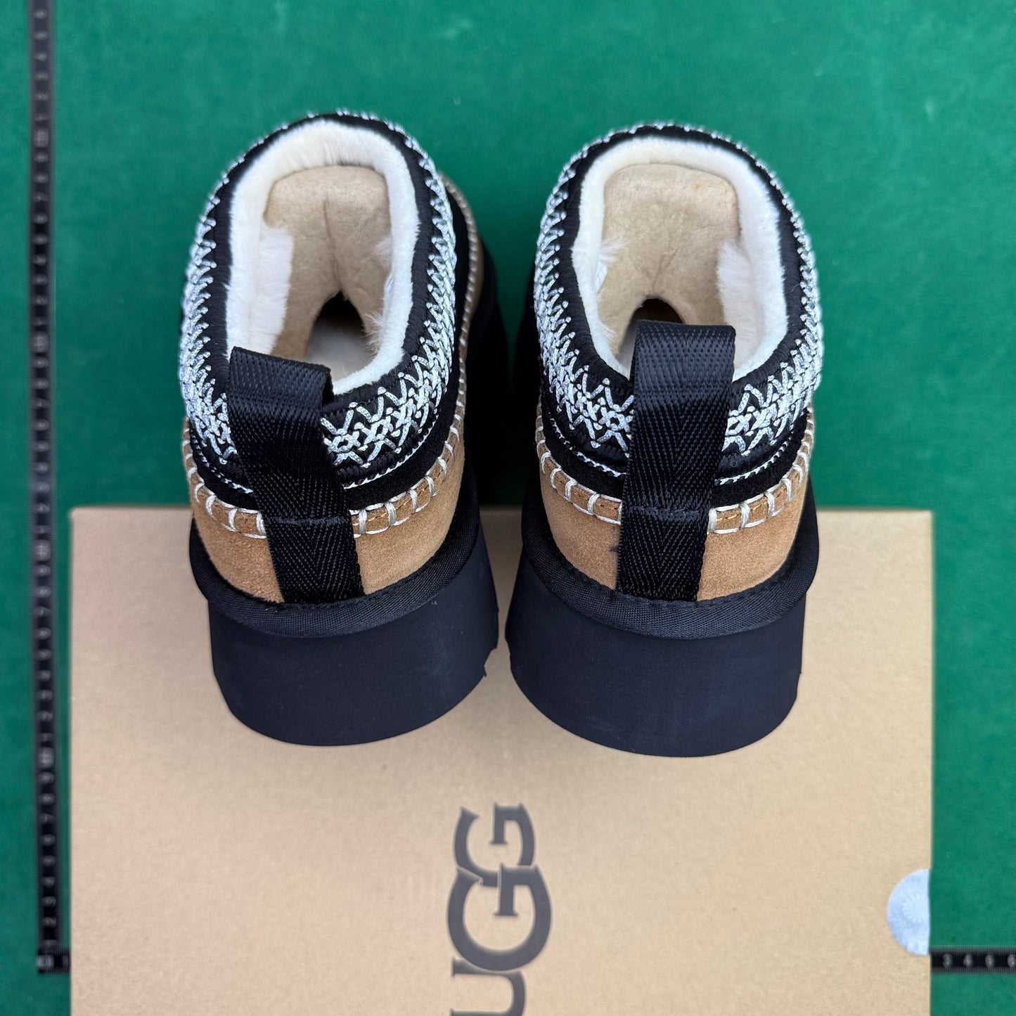 UGG