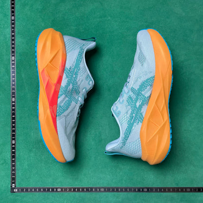 Asics -Novablast 5 LE