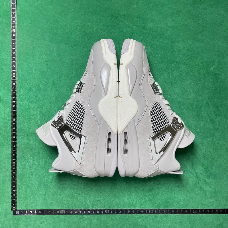 Air Jordan 4 WMNS Retro Sp