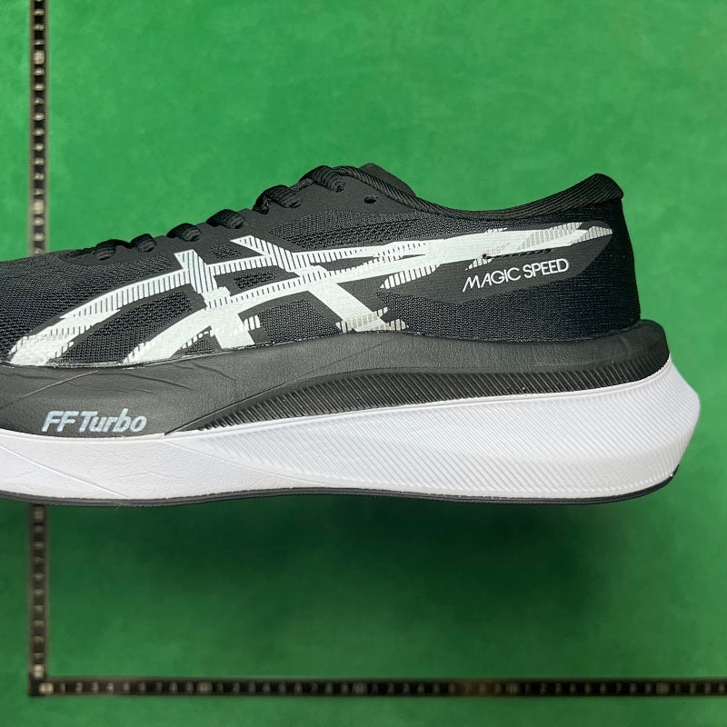 Asics Magic Speed 4