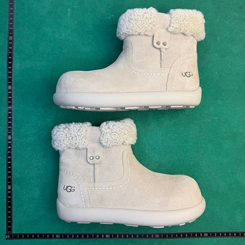 UGG
