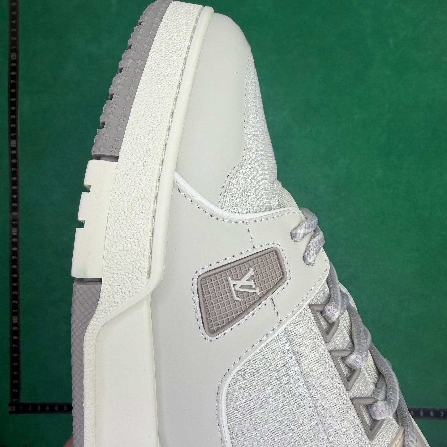 Louis Vuitton  - TT Trainer