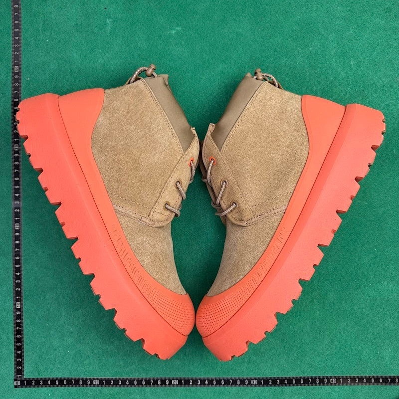 UGG