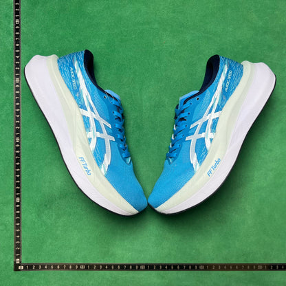 Asics Magic Speed 4