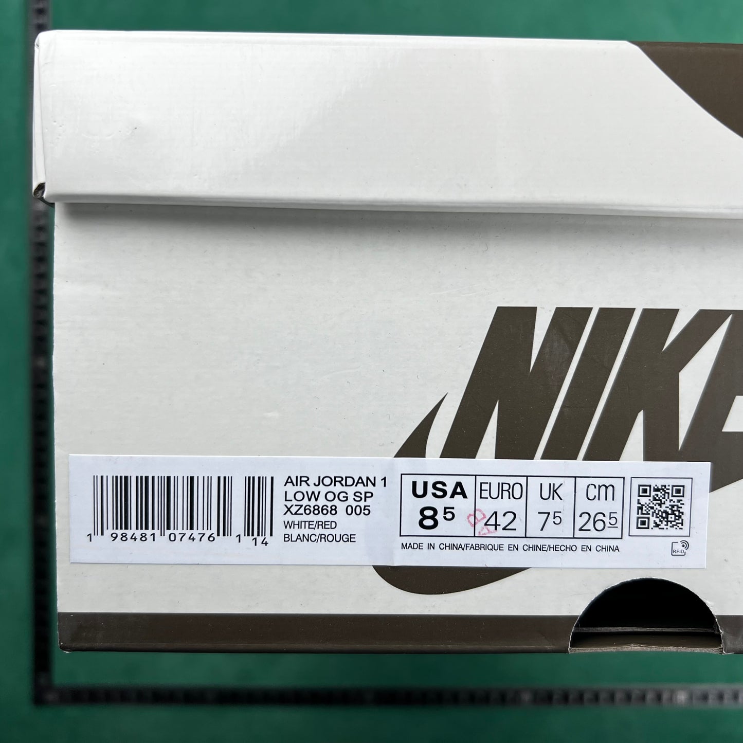 Air Jordan 1
