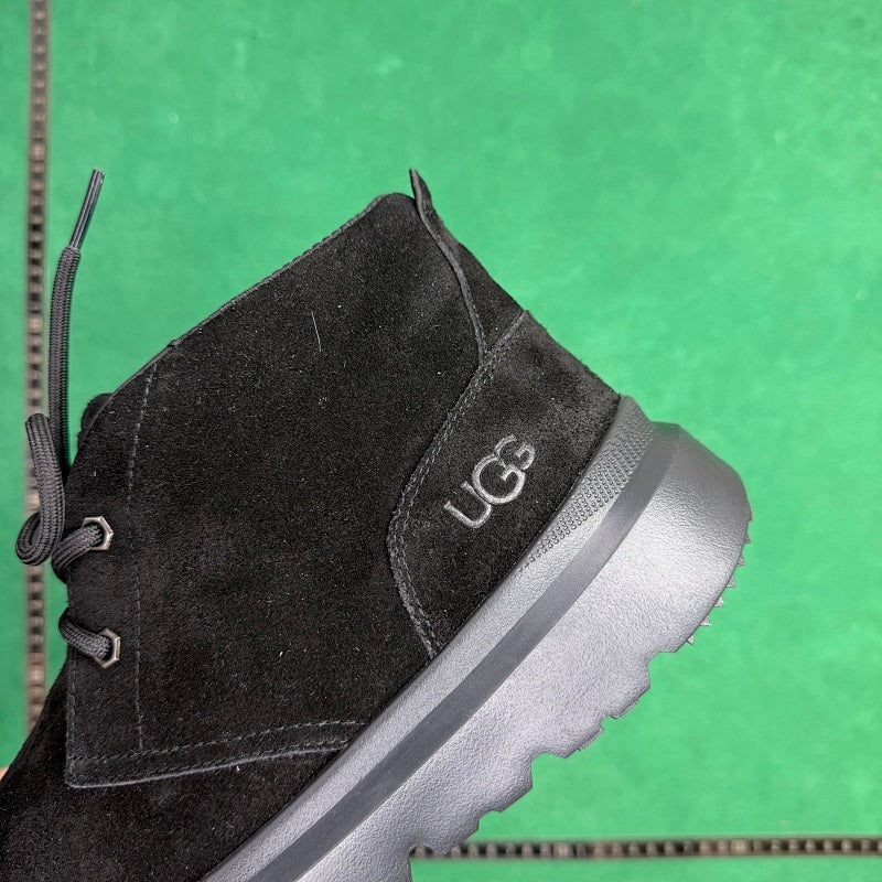 UGG
