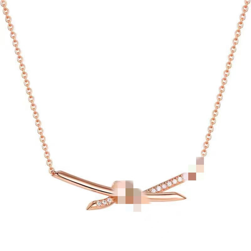 High Version T Knot Knot Necklace with Diamond Half Full Diamond Neck Chain All-match Fashion V Clavicle Chain Jewelry Fashion Beautiful