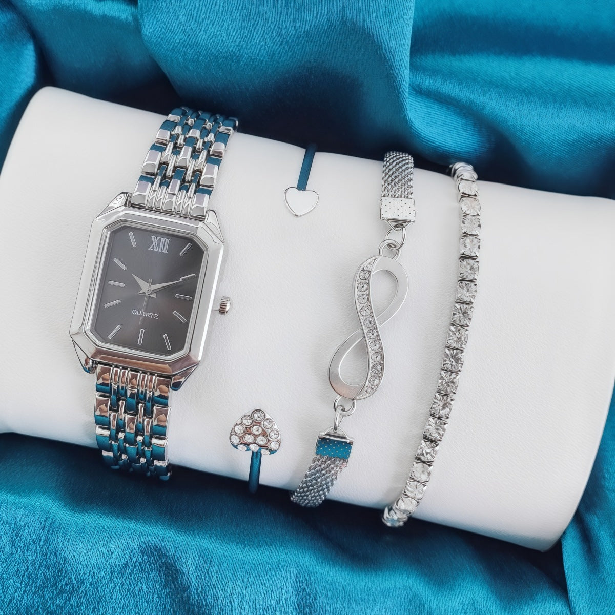 2025 New Light Luxury Steel Band Women's Watch Female Student Fashion Simple Square Quartz Watch Wholesale