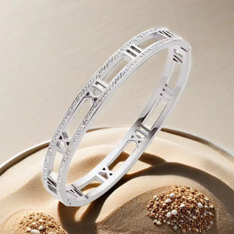 Cross-border Stainless Steel Bracelet Women's High-grade Electroplated Circle Bracelet Diamond Light Luxury Titanium Steel Fashion Jewelry