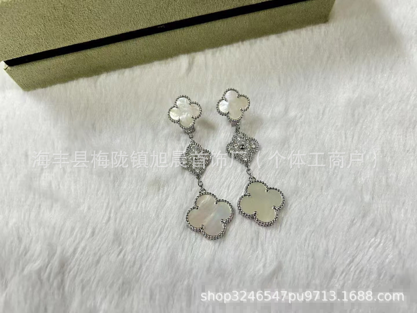 2024 New Four-Leaf Clover Three-Flower Plated 18K Gold Black Agate Red Chalcedony Long Earrings for Women Ins Earrings Anti-Over