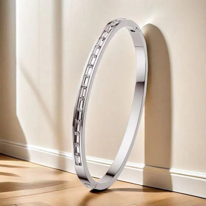 European and American Cross-Border Stainless Steel Bracelet, Titanium Steel Nail Bracelet for Women, Non-Fading, Simple, Versatile, Fashionable and Elegant Bracelet