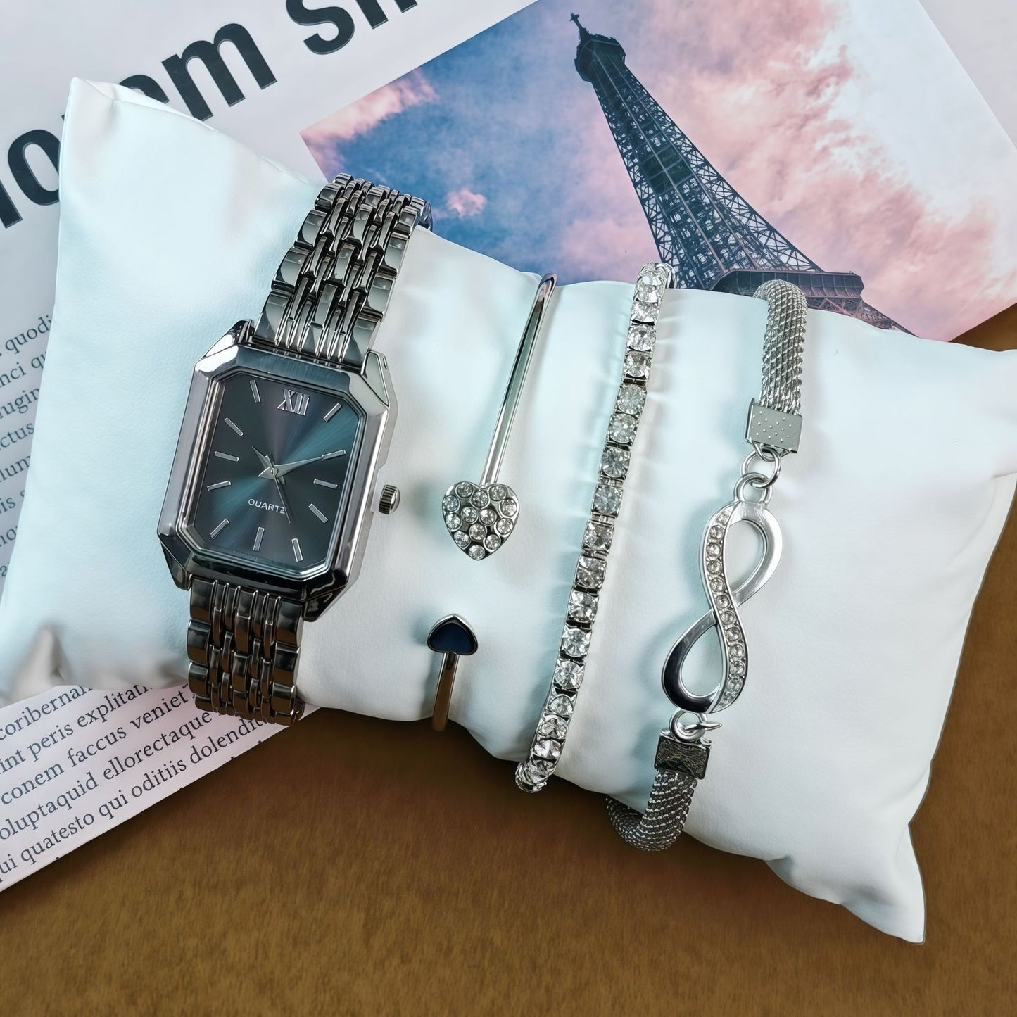 New Trendy Square Women's Quartz Watch Fashion Steel Band Women's Wristwatch Wholesale from Manufacturer in Stock