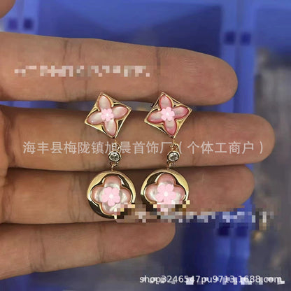 High Version White Mother-Of-Pearl Rhombus Double Flower Earrings for Women Cnc Precision Four-Leaf Clover Rose Gold Manufacturer Wholesale