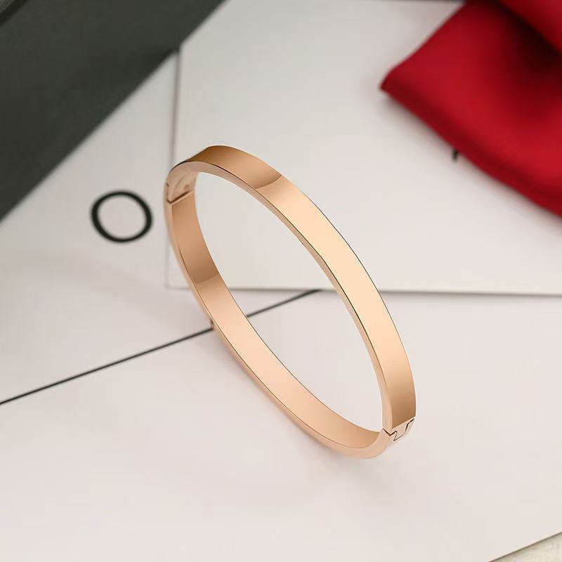 European and American Cross-Border Stainless Steel Bracelet, Titanium Steel Nail Bracelet for Women, Non-Fading, Simple, Versatile, Fashionable and Elegant Bracelet