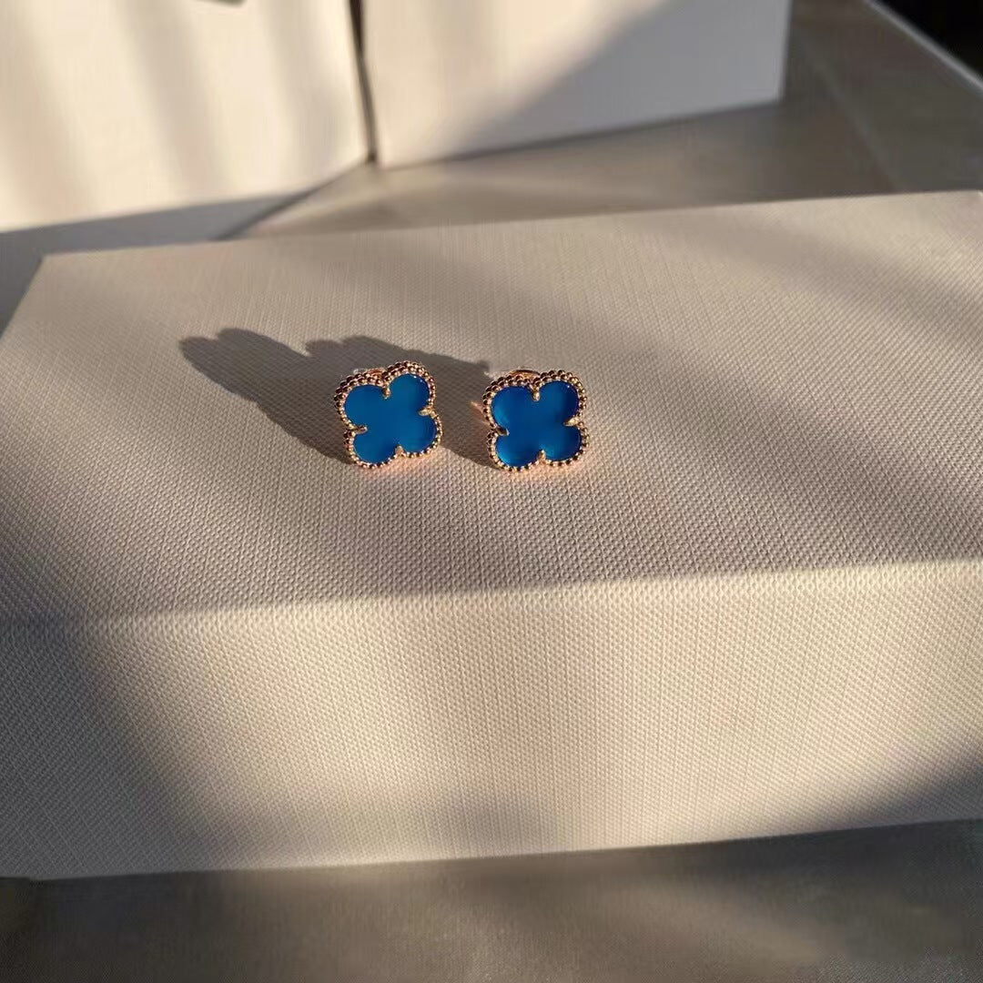 New V Gold High Version Four-Leaf Clover Earrings Thick Plated 18K Real Gold Clover White Mother-Of-Pearl Natural Carnelian Earrings