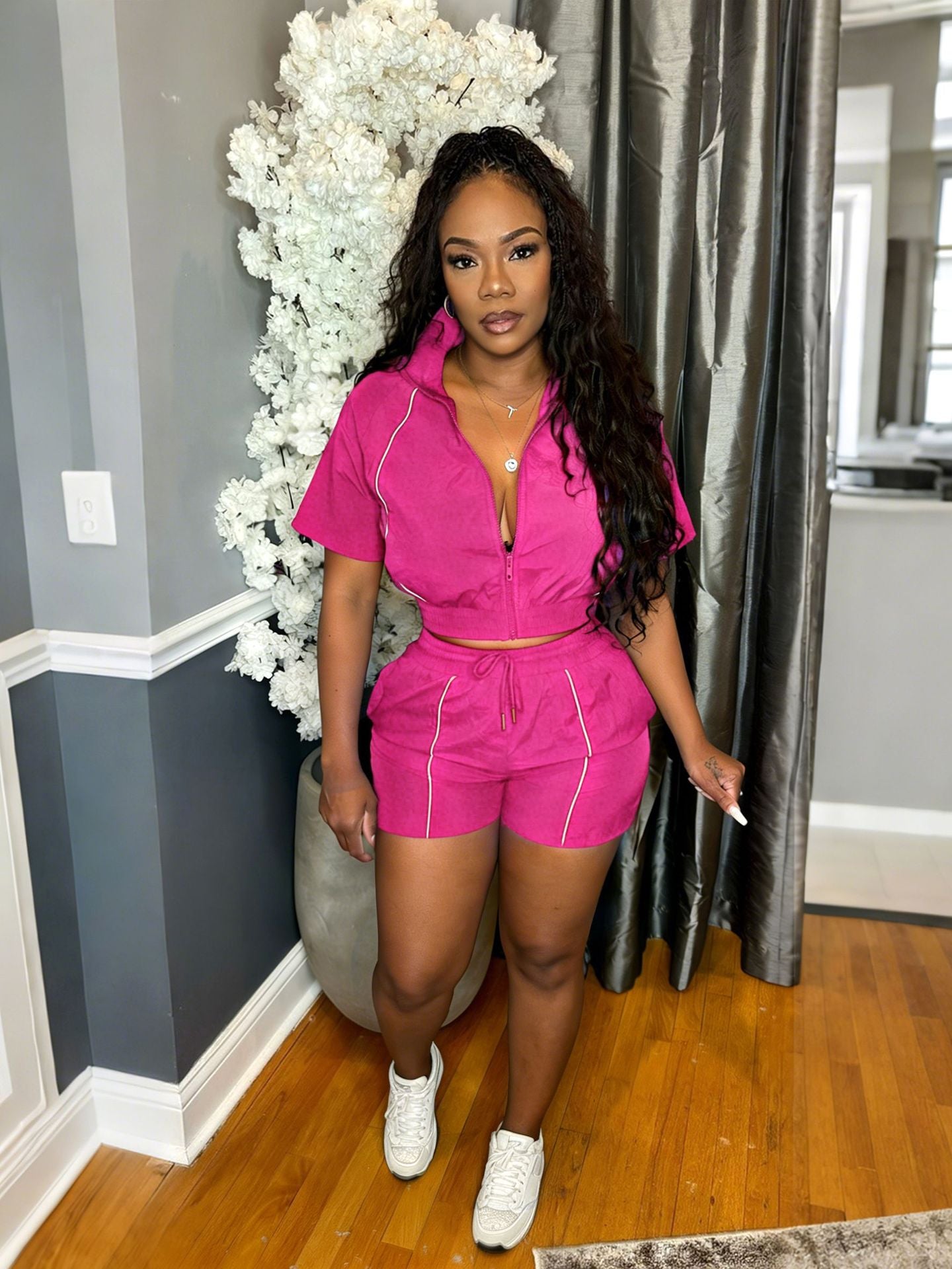S391521 European and American Fashion Women's Woven Contrast Color Line Top Wide Leg Elastic Buckle Sports Shorts Two-Piece Set