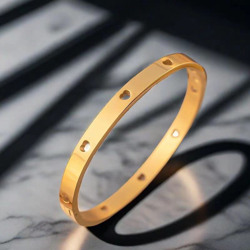 Cross-border Stainless Steel Bracelet Women's High-grade Electroplated Circle Bracelet Diamond Light Luxury Titanium Steel Fashion Jewelry