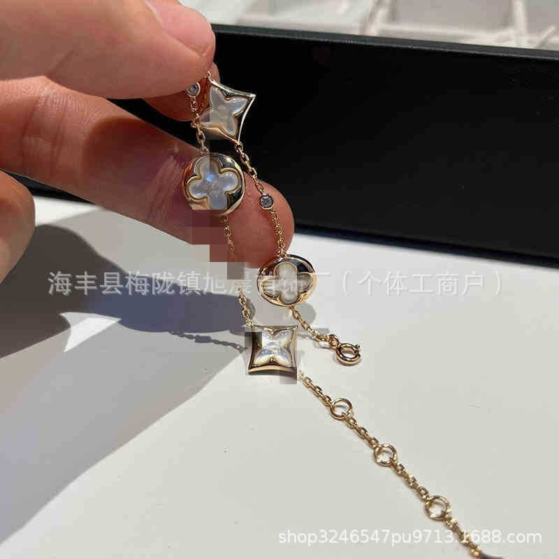 Small six high version V diamond round four-leaf clover four flowers five flowers single flower bracelet fashion OL beautiful V beautiful style