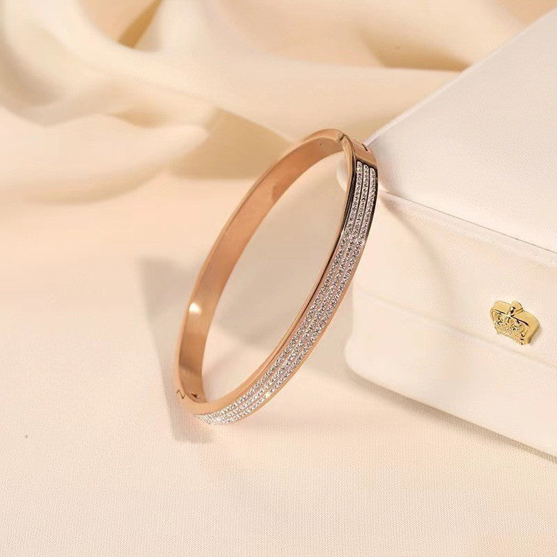 European and American Cross-Border Stainless Steel Bracelet, Titanium Steel Nail Bracelet for Women, Non-Fading, Simple, Versatile, Fashionable and Elegant Bracelet