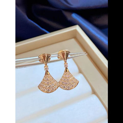 Light Luxury High-end Sense Big Brand Style Natural Shell Fan-shaped Fashion Beautiful Fan-shaped Diamond-encrusted Fashion Wearing Niche Design