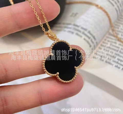 New Product 2024 Four-Leaf Clover Sweater Chain 18K Rose Gold Carnelian White Mother-Of-Pearl Pendant Clavicle Chain Couple Gift