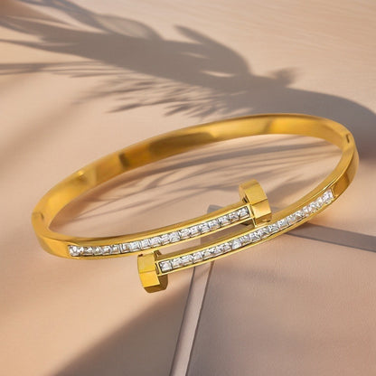 European and American Cross-Border Stainless Steel Bracelet, Titanium Steel Nail Bracelet for Women, Non-Fading, Simple, Versatile, Fashionable and Elegant Bracelet