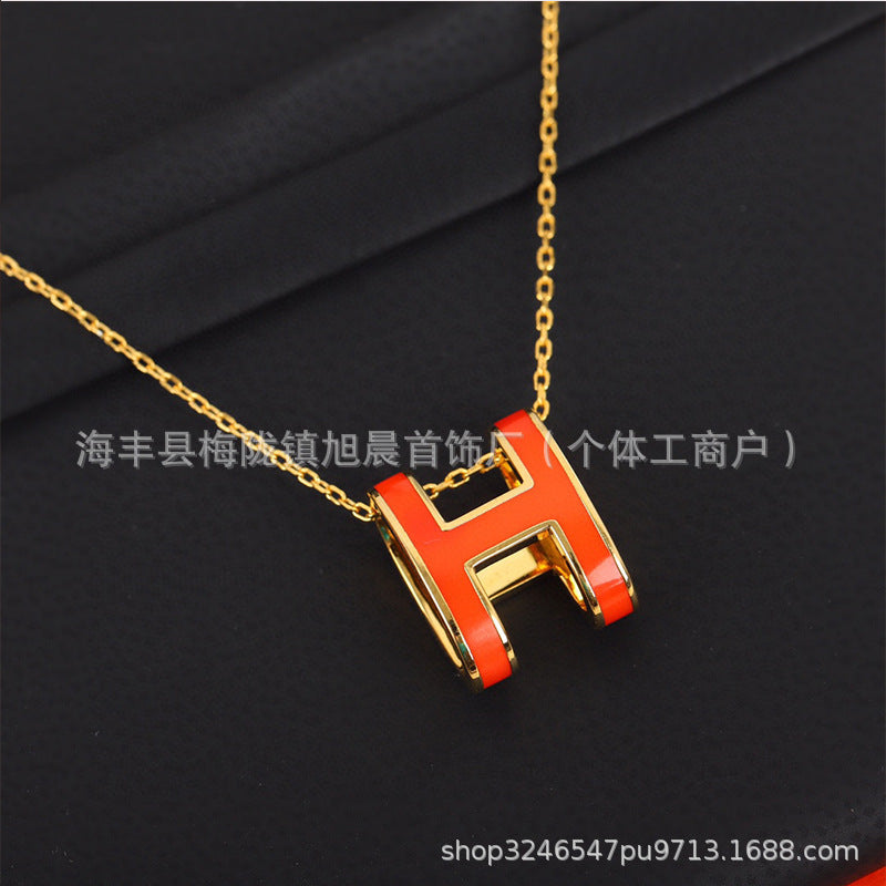 High Version V Gold H Letter Necklace Women's Color-free Enamel Clavicle Chain Light Luxury Rose Gold Pendant for Girlfriends Gift
