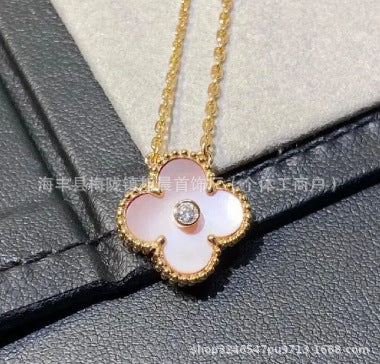 Latest Product 2025 Fanjia Four-Leaf Necklace 15mm Carnelian White Mother-Of-Pearl Pendant Clavicle Chain Couple Gift Fashion