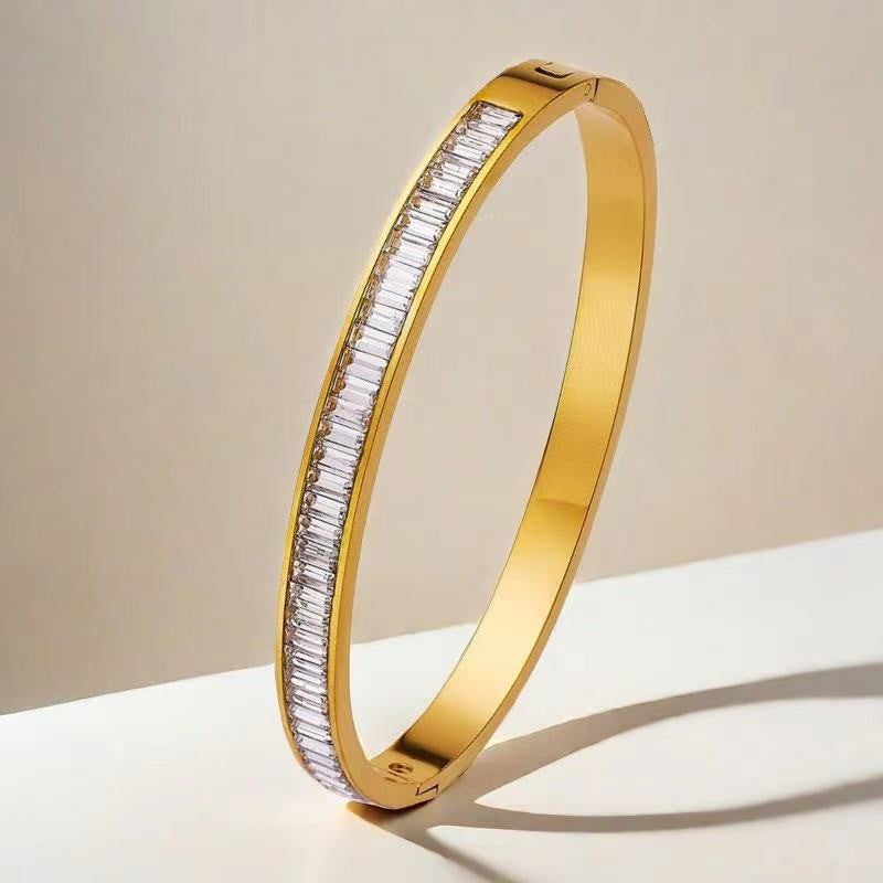 European and American Cross-Border Stainless Steel Bracelet, Titanium Steel Nail Bracelet for Women, Non-Fading, Simple, Versatile, Fashionable and Elegant Bracelet