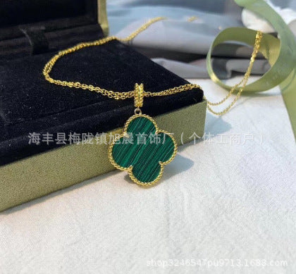Latest Product 2025 Fanjia Four-Leaf Necklace 15mm Carnelian White Mother-Of-Pearl Pendant Clavicle Chain Couple Gift Fashion