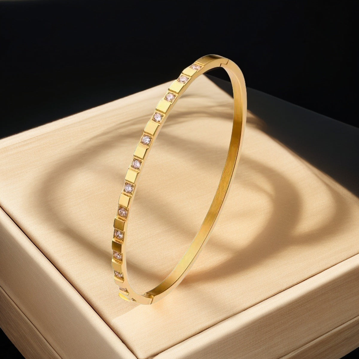 European and American Cross-Border Stainless Steel Bracelet, Titanium Steel Nail Bracelet for Women, Non-Fading, Simple, Versatile, Fashionable and Elegant Bracelet