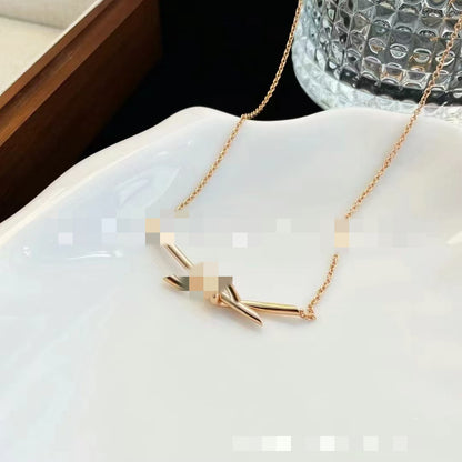 High Version T Knot Knot Necklace with Diamond Half Full Diamond Neck Chain All-match Fashion V Clavicle Chain Jewelry Fashion Beautiful
