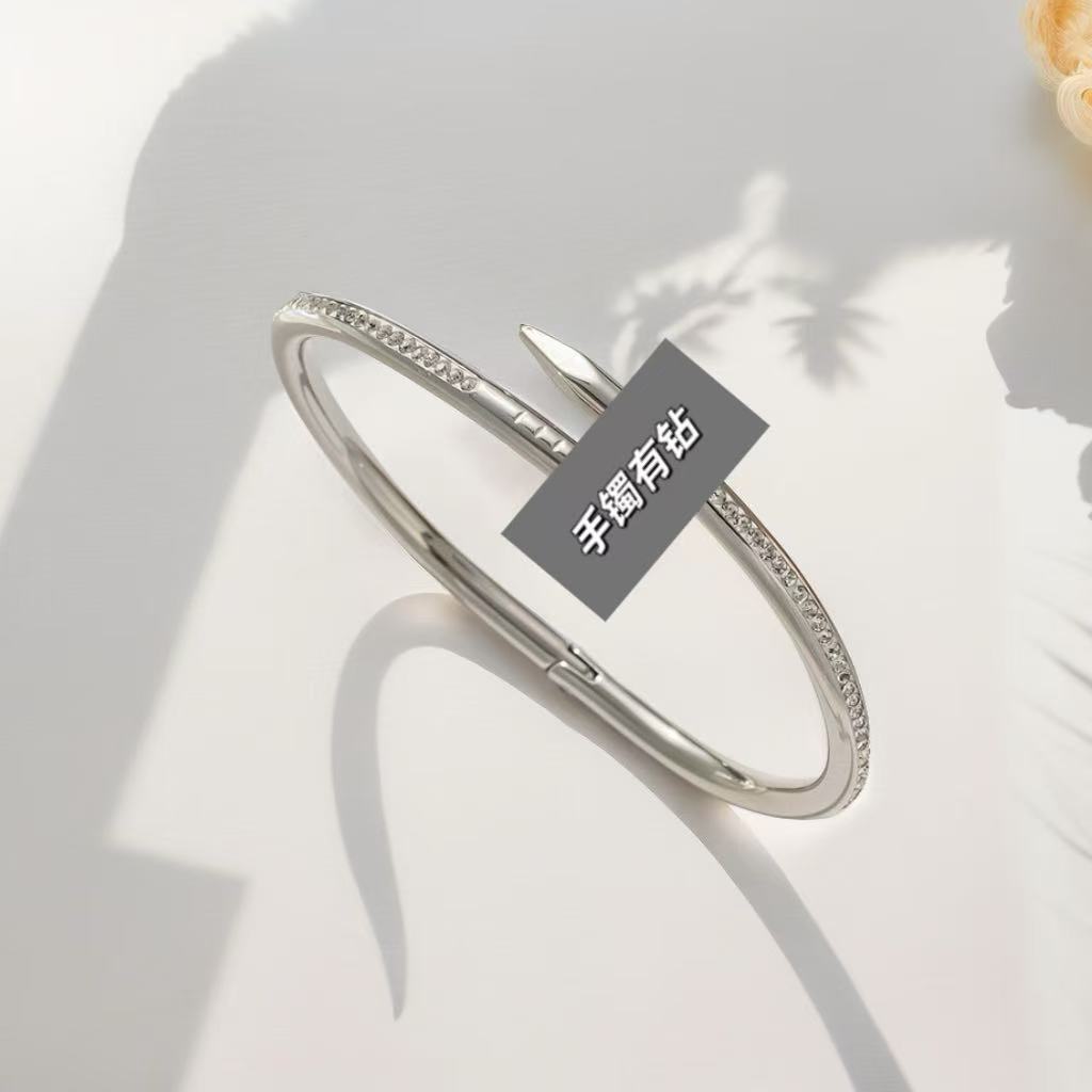 European and American Cross-Border Stainless Steel Bracelet, Titanium Steel Nail Bracelet for Women, Non-Fading, Simple, Versatile, Fashionable and Elegant Bracelet
