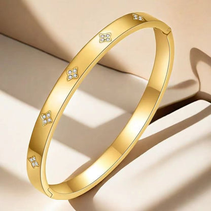 European and American Cross-Border Stainless Steel Bracelet, Titanium Steel Nail Bracelet for Women, Non-Fading, Simple, Versatile, Fashionable and Elegant Bracelet