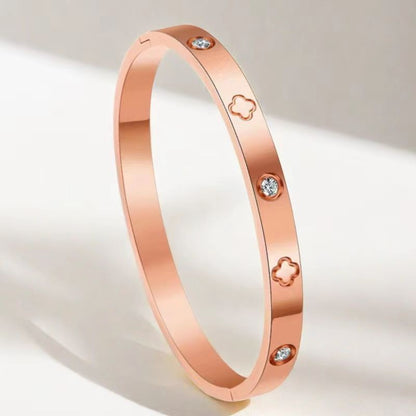 European and American Cross-Border Stainless Steel Bracelet, Titanium Steel Nail Bracelet for Women, Non-Fading, Simple, Versatile, Fashionable and Elegant Bracelet