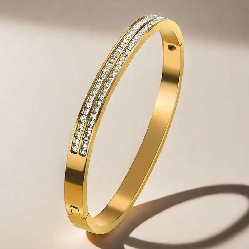 European and American Cross-Border Stainless Steel Bracelet, Titanium Steel Nail Bracelet for Women, Non-Fading, Simple, Versatile, Fashionable and Elegant Bracelet