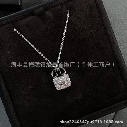 High Version V Gold H Letter Necklace Women's Color-free Enamel Clavicle Chain Light Luxury Rose Gold Pendant for Girlfriends Gift