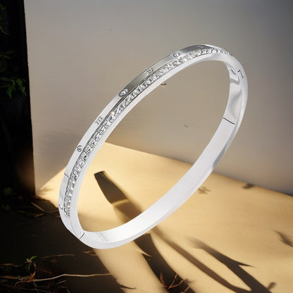 European and American Cross-Border Stainless Steel Bracelet, Titanium Steel Nail Bracelet for Women, Non-Fading, Simple, Versatile, Fashionable and Elegant Bracelet