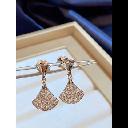 Light Luxury High-end Sense Big Brand Style Natural Shell Fan-shaped Fashion Beautiful Fan-shaped Diamond-encrusted Fashion Wearing Niche Design