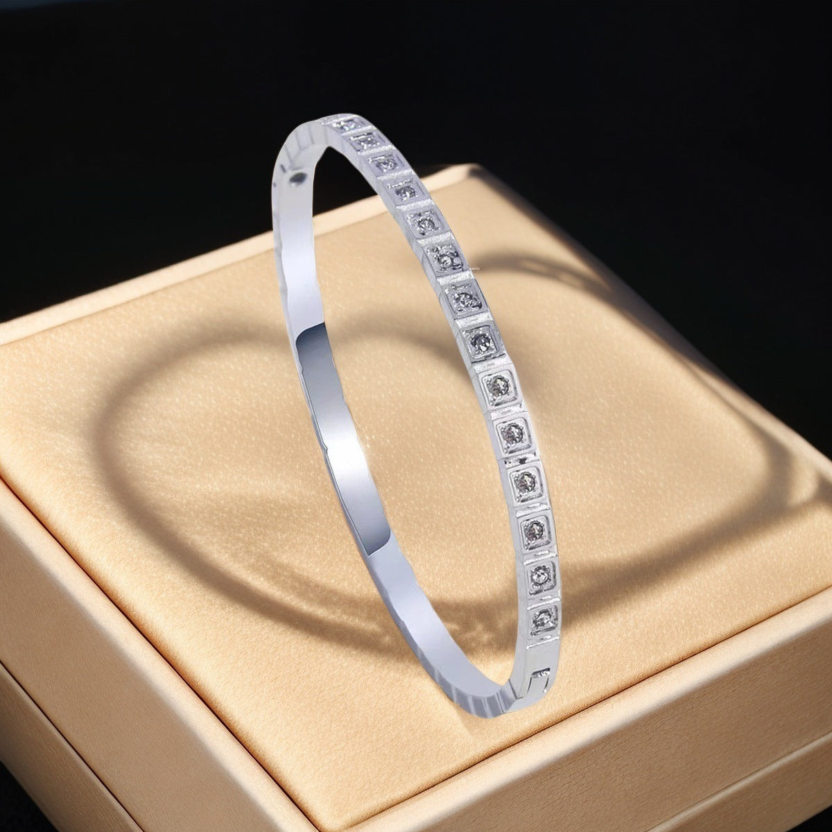 European and American Cross-Border Stainless Steel Bracelet, Titanium Steel Nail Bracelet for Women, Non-Fading, Simple, Versatile, Fashionable and Elegant Bracelet