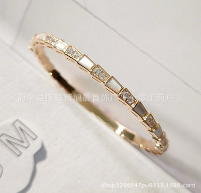 Cross-Border High-End Snake-Shaped Bracelet with Diamonds in Peacock Green, Light Luxury Niche Fine Craftsmanship Bracelet Jewelry for Women, One Piece Dropshipping