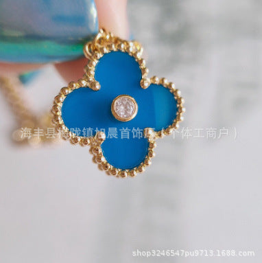 Latest Product 2025 Fanjia Four-Leaf Necklace 15mm Carnelian White Mother-Of-Pearl Pendant Clavicle Chain Couple Gift Fashion